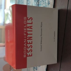Rodan and fields makeup remover pads